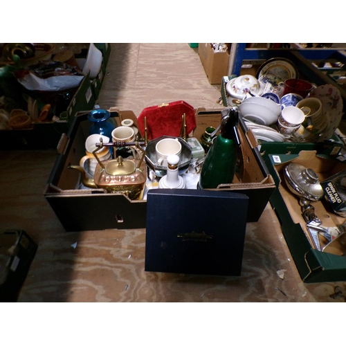 284 - BOX OF MIXED CERAMICS, COPPER AND BRASS KETTLE