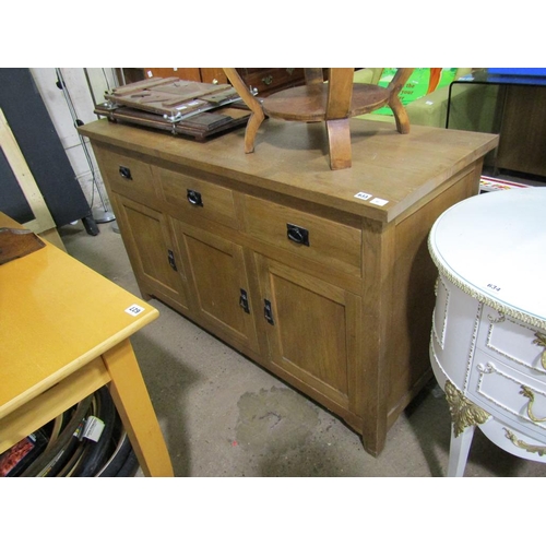 633 - MODERN OAK SIDEBOARD - 127.5 W x 83 H x 51 d