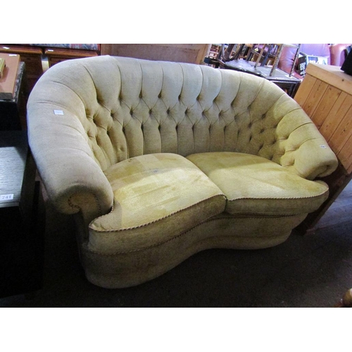 739 - BUTTON BACKED SETTEE