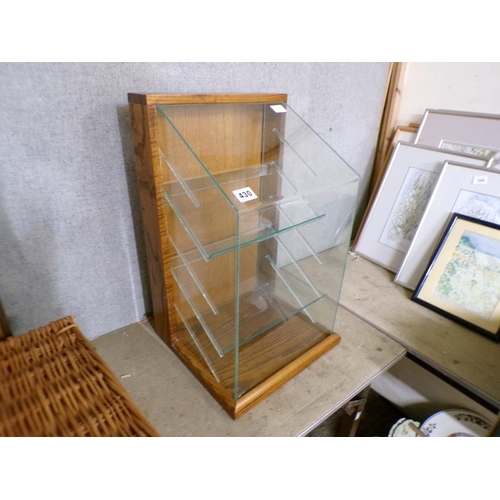 430 - SHOP DISPLAY CASE