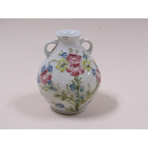 1470 - McINTYRE MOORCROFT MINIATURE TWO HANDLED URN (CHIP TO BASE)