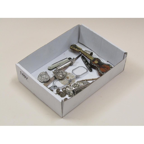 1497 - BOX OF MIXED SILVER AND OTHER WHITE METAL ITEMS TO INC. PROPELLING PENCILS, BOTTLE LABELS, LETTER OP... 