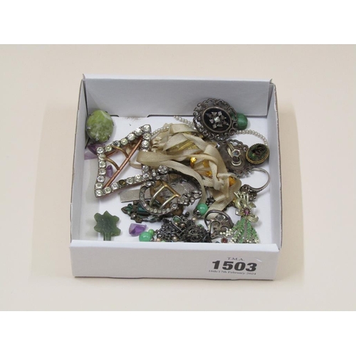 1503 - BOX OF MIXED COSTUME JEWELLERY TO INC SILVER EARRINGS, BELT BUCKLES, PROPELLING PENCILS, PENDANTS, C... 