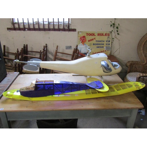 500 - MODEL HELICOPTER AND PLANE