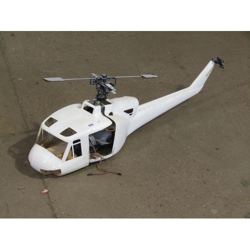 555 - MODEL HELICOPTER