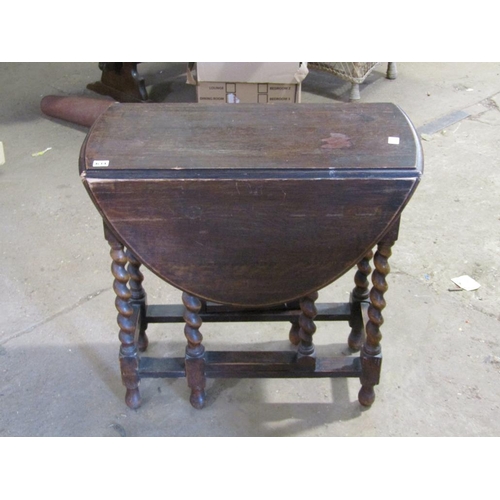 634 - 1930s OAK GATELEG TABLE