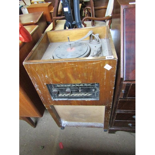 696 - VINTAGE RECORD PLAYER