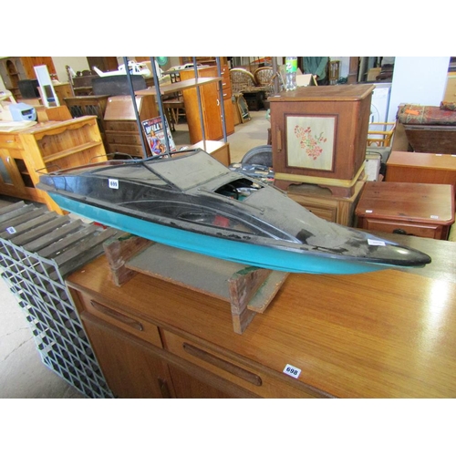 699 - MODEL BOAT