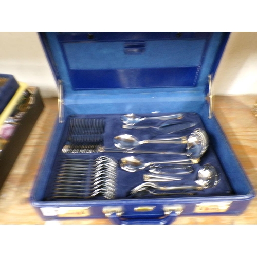 78 - CASED SET OF CUTLERY