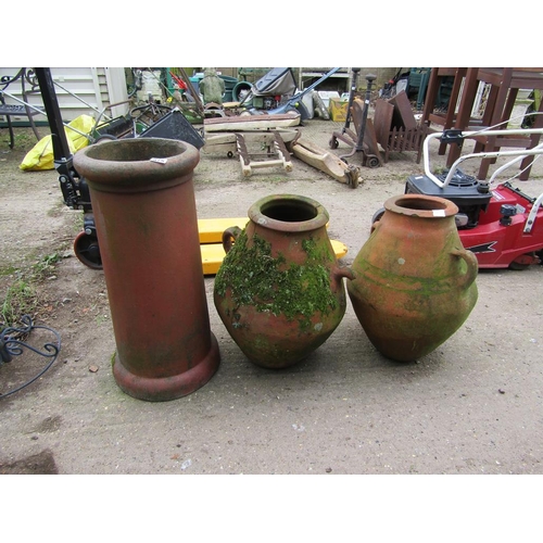 975 - CHIMNEY POT AND TWO URNS