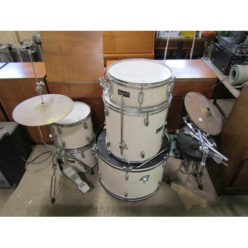 749 - DRUM KIT