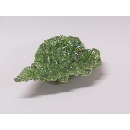 198 - A 19c Danish Peter Ipsen Majolica cabbage leaf dish with snail feet, impressed 'P. Ipsen 3' to base ... 