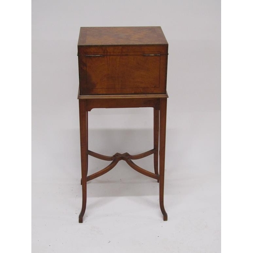 283 - An early 20c Asprey satinwood ladies dressing box, fitted but no tools, with rising mirrored cover a... 