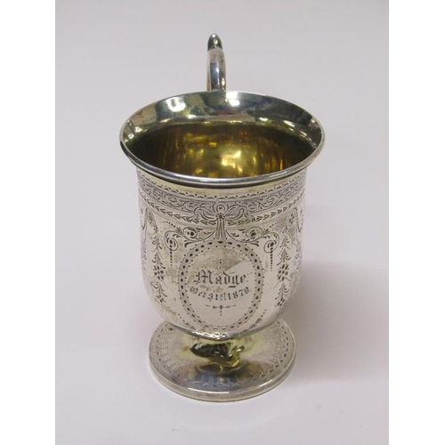 120 - A Victorian silver tankard with double scroll handle, London 1873, 4.7ozt, 10cm h.