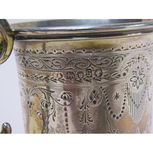 120 - A Victorian silver tankard with double scroll handle, London 1873, 4.7ozt, 10cm h.