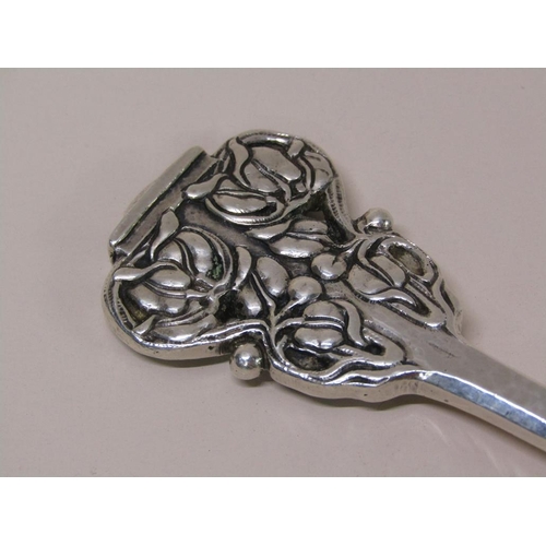 126 - An Edwardian period Omar Ramsden silver dessert slice, London 1907, marks for and engraved 'Omar Ram... 