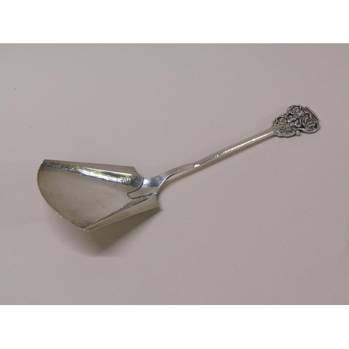 126 - An Edwardian period Omar Ramsden silver dessert slice, London 1907, marks for and engraved 'Omar Ram... 