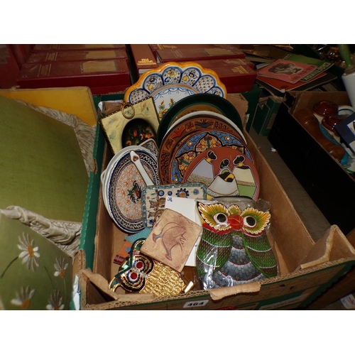 464 - BOX OF SOUVENIR AND OTHER PLATES