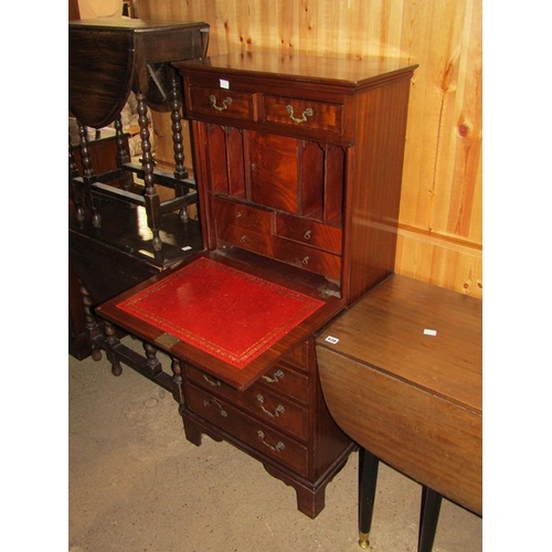 636 - REPRODUCTION SECRETAIRE CABINET