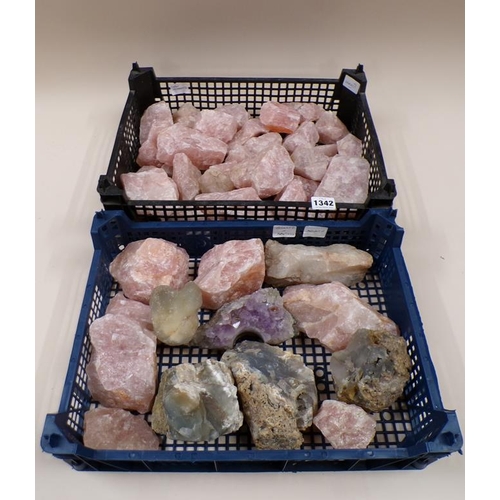 1342 - COLLECTION OF ROSE QUARTZ, AGATE AND AMYTHEST MINERALS