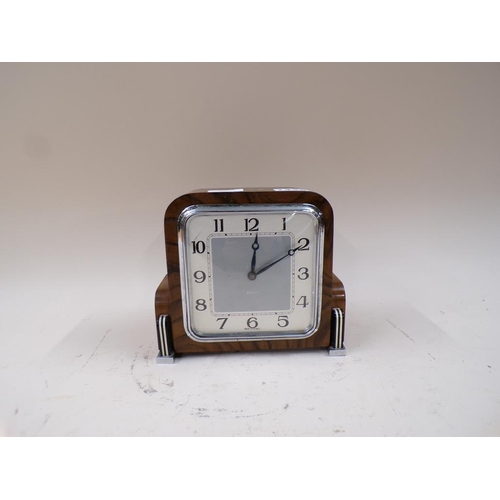 1438 - 1930s/40 EIGHT DAY WALNUT CASED MANTEL CLOCK 15cms H