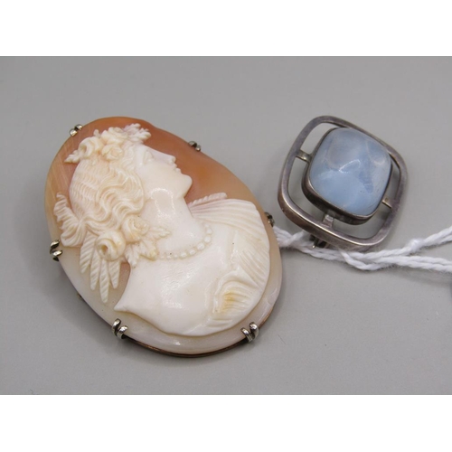 1592 - GOLD MOUNTED CAMEO BROOCH AND A SILVER MOONSTONE BROOCH