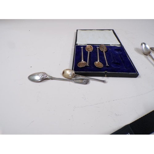 1732 - SIX SILVER SPOONS AND A BOXED SET OF SILVER SPOONS 7ozt