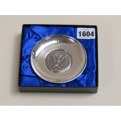 1604 - PRESENTATION BRITANNIA SILVER DISH TO COMMEMORATIVE 300th ANNIVERSARY OF THE FOUNDATION OF C HOARE &... 