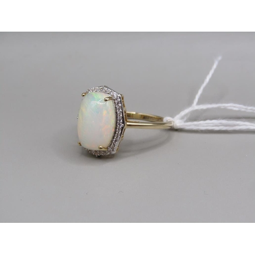 1610 - GOLD LARGE OPAL RING SIZE U