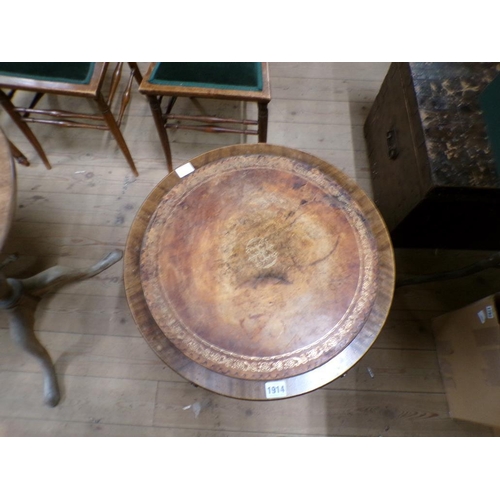 1914 - REPRO WALNUT FRAMED PEDESTAL DRUM TABLE WITH LEATHER INSERT, 49CM W, 61CM H