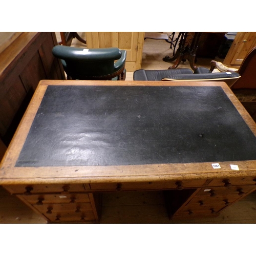 1961 - LATE 19/EARLY 20c OAK PEDESTAL DESK 122 x 78 cms