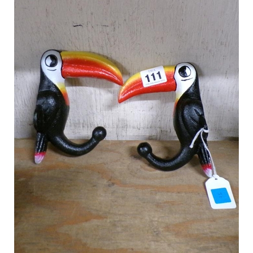 111 - REPLICA GUINNESS TOUCAN WALL HOOKS