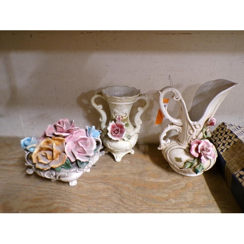 96 - COLLECTION OF ITALIAN POTTERY TO INCL POSY JUG, VASE