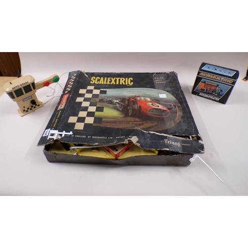 1286 - VINTAGE SCALELXTRIC GRAND PRIX SERIES SET, PIT STOP AND CREW TOOL KIT