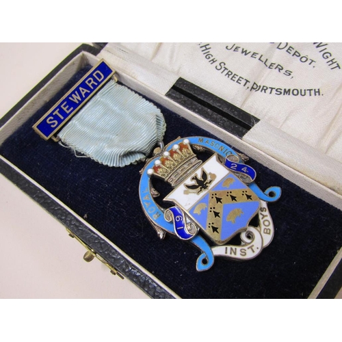 1490 - COLLECTION OF MASONIC REGALIA TO INC. TWO SILVER AND ENAMEL MASONIC JEWELS AND A GOLD MOUNTED TESTAM... 