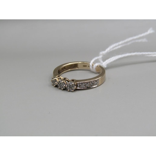 1513 - 9ct GOLD DIAMOND SET RING SIZE L