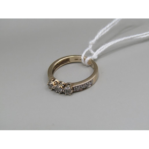 1513 - 9ct GOLD DIAMOND SET RING SIZE L