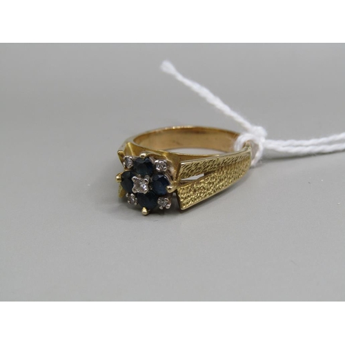 1530 - GOLD DIAMOND AND SAPPHIRE SET RING SIZE K 1/2, 5.2g