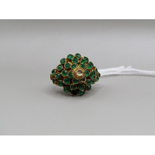 1533 - THAI GOLD GREEN STONE SET RING SIZE J 1/2