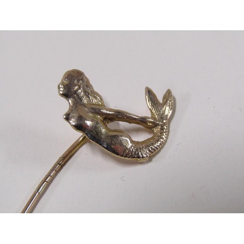 1546 - GOLD MERMAID PIN IN FITTED LEATHER BOX