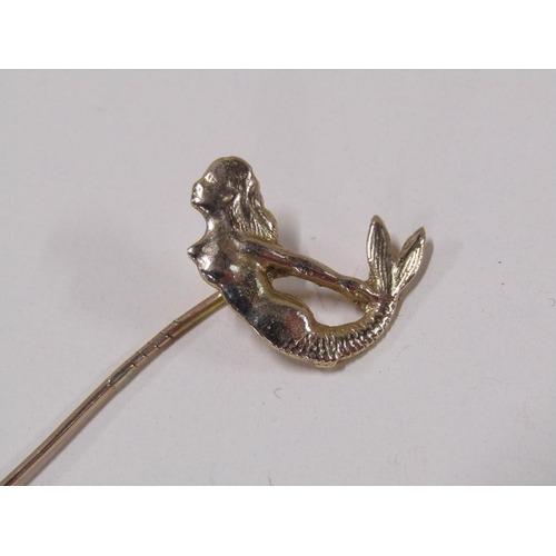 1546 - GOLD MERMAID PIN IN FITTED LEATHER BOX