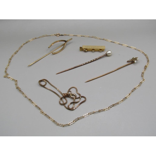 1550 - BOX OF MIXED GOLD PINS PLUS CHAIN, CLASPS ETC - 6.6g