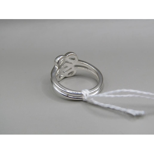 1565 - SILVER KNOT RING SIZE N 1/2