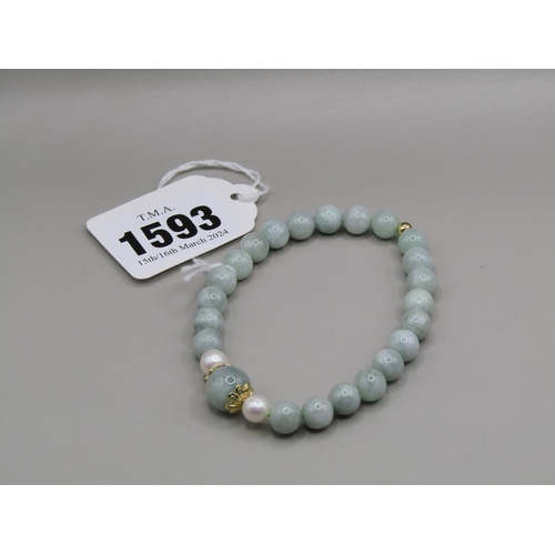 1593 - JADE AND CULTURED PEARL BRACELET 78cts