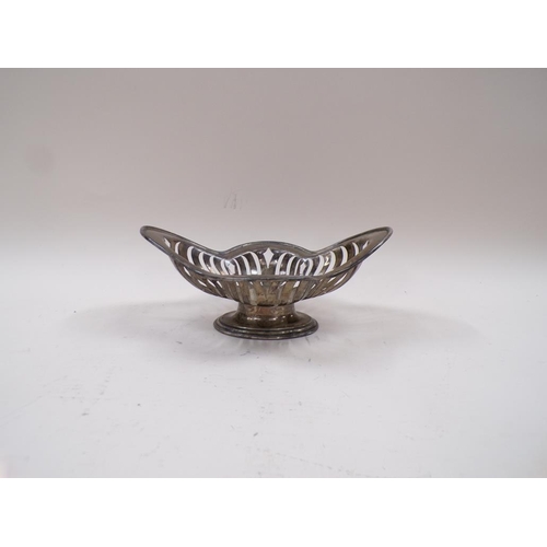 1641 - JAMES DIXON AND SON PIERCED SILVER QUATREFOIL DISH ON STAND, SHEFFIELD 1908 8.3ozt