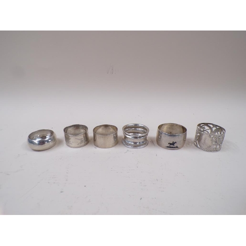 1650 - BOX OF SIX MIXED SILVER NAPKIN RINGS 3.9ozt