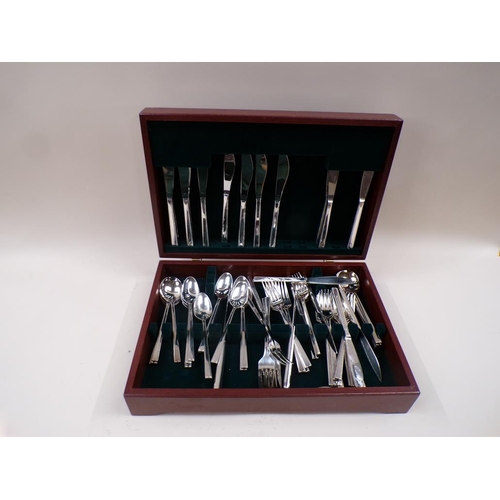 1656 - CANTEEN OF SILVER PLATED CUTLERY