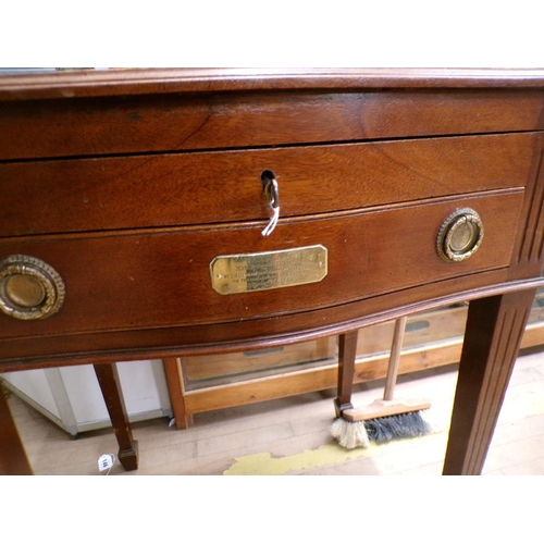 1673 - MAHOGANY CANTEEN BOX ON STAND CONTAINING SILVER PLATED CUTLERY