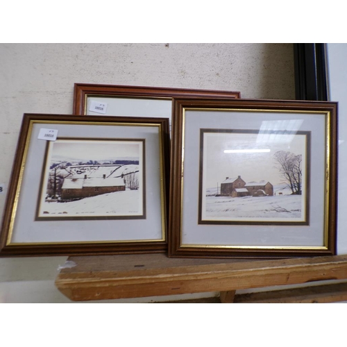 152 - COLLECTION OF PHOTOGRAPHIC FRAMED PRINTS