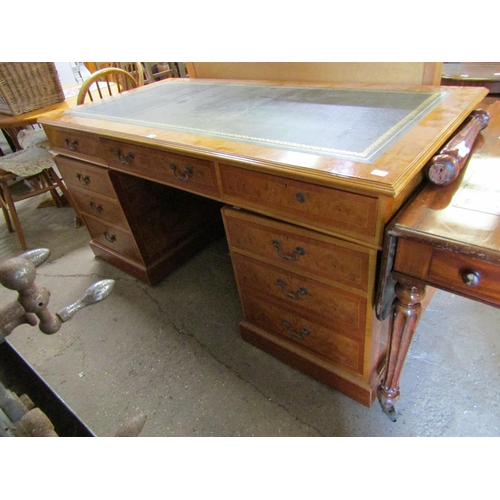 576 - REPRODUCTION LEATHER TOPPED DESK